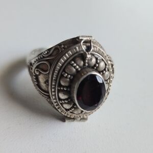 Sterling & Garnet Poison Ring